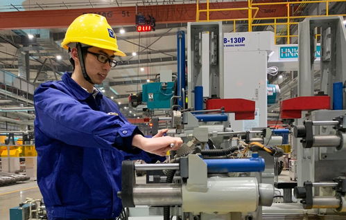 奮進(jìn)新征程 建功新時(shí)代 我們的新時(shí)代︱ 我們是數(shù)字時(shí)代智能制造的先行者